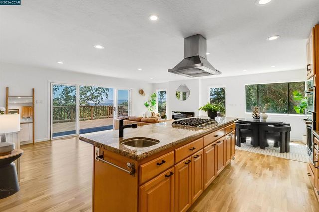 3336 Oak Ct, Lafayette, CA 94549