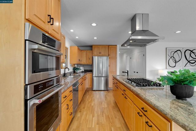 3336 Oak Ct, Lafayette, CA 94549