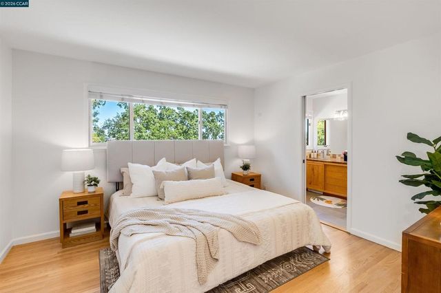 3336 Oak Ct, Lafayette, CA 94549