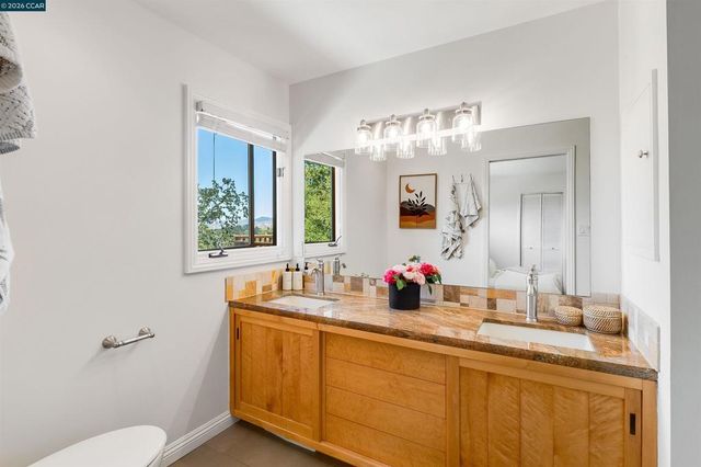 3336 Oak Ct, Lafayette, CA 94549