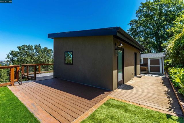 3336 Oak Ct, Lafayette, CA 94549