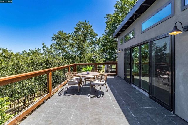 3336 Oak Ct, Lafayette, CA 94549