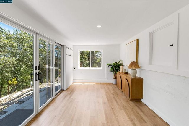 3336 Oak Ct, Lafayette, CA 94549