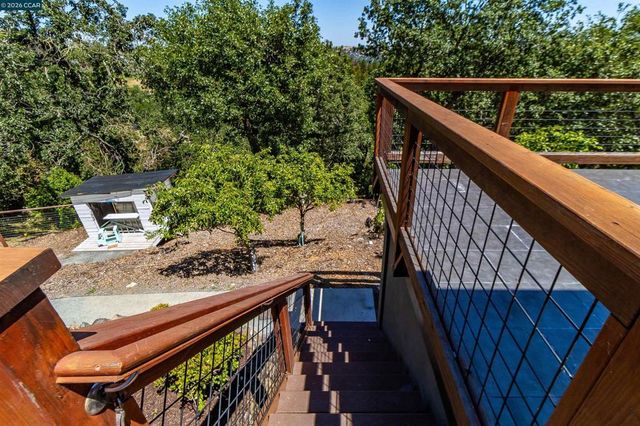 3336 Oak Ct, Lafayette, CA 94549