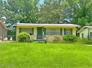 3712 Sunset Drive, Jackson, MS 39213