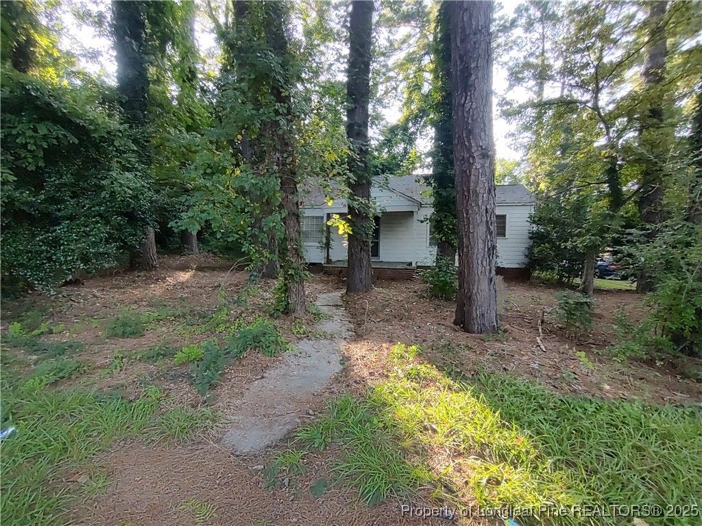 406 Courtland Drive, Sanford, NC 27330 — exterior