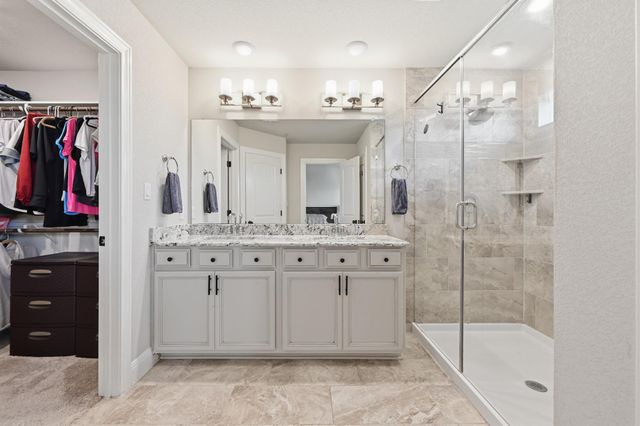 142 Dome Peak TER, Dripping Springs, TX 78620