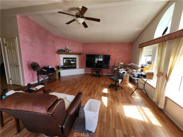 19361 Brookhurst 83, Huntington Beach, CA 92646