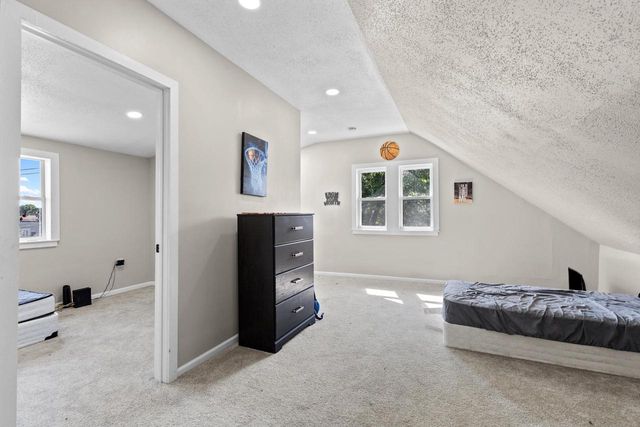4439 N 27th STREET, Milwaukee, WI 53209