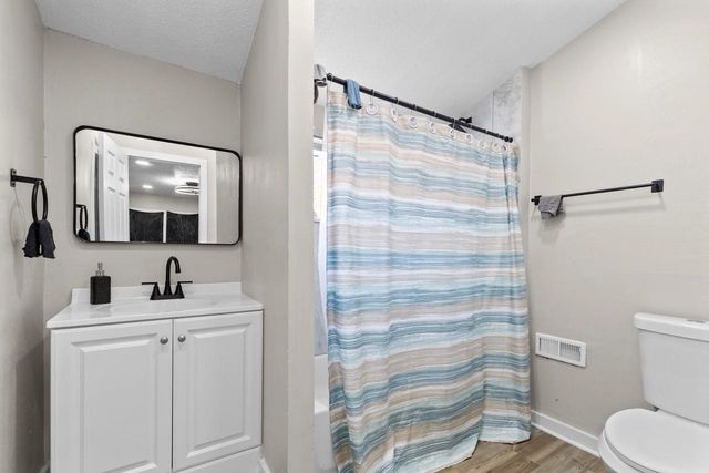 4439 N 27th STREET, Milwaukee, WI 53209