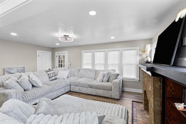 4439 N 27th STREET, Milwaukee, WI 53209