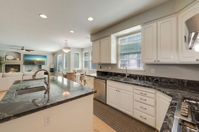 6151 Lockridge Dr, Granite Bay, CA 95746