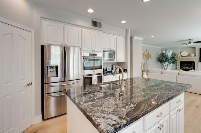 6151 Lockridge Dr, Granite Bay, CA 95746