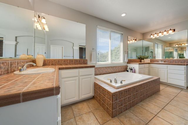 6151 Lockridge Dr, Granite Bay, CA 95746