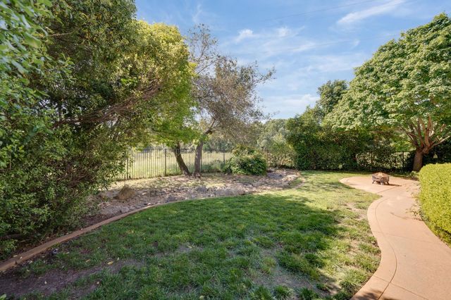 6151 Lockridge Dr, Granite Bay, CA 95746