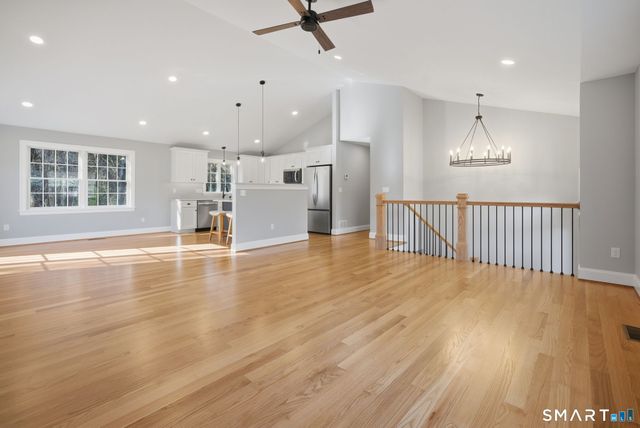 70 South Road, Ellington, CT 06029