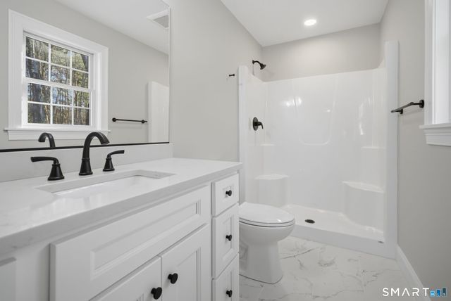 70 South Road, Ellington, CT 06029