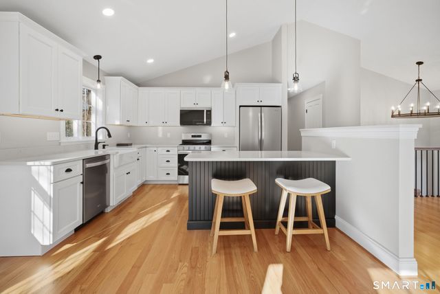 70 South Road, Ellington, CT 06029