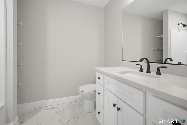 70 South Road, Ellington, CT 06029