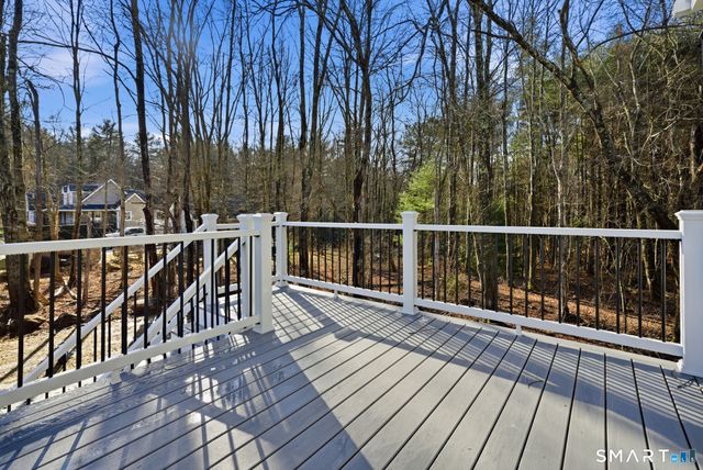 70 South Road, Ellington, CT 06029