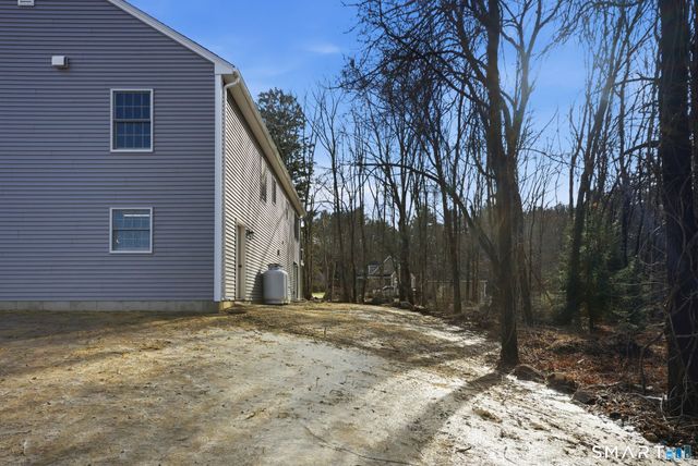 70 South Road, Ellington, CT 06029