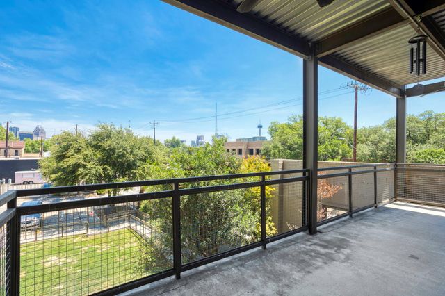 831 S Flores Street 2201, San Antonio, TX 78204