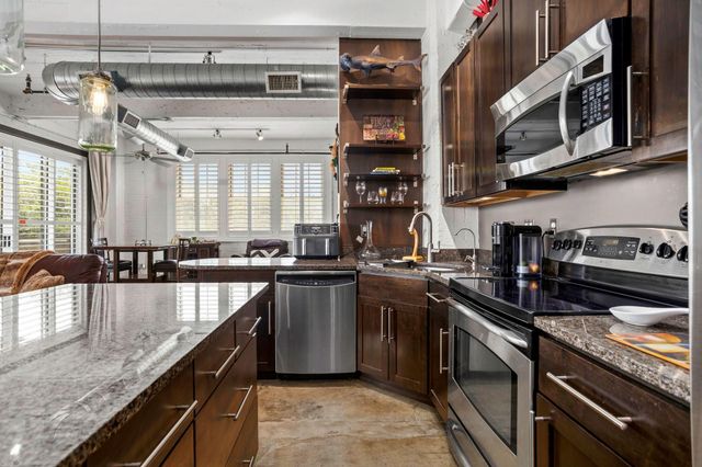 831 S Flores Street 2201, San Antonio, TX 78204