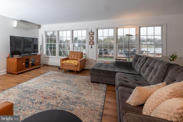 15 KENDALL BLVD, Oaklyn, NJ 08107