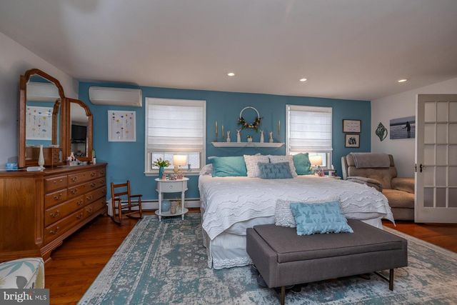 15 KENDALL BLVD, Oaklyn, NJ 08107