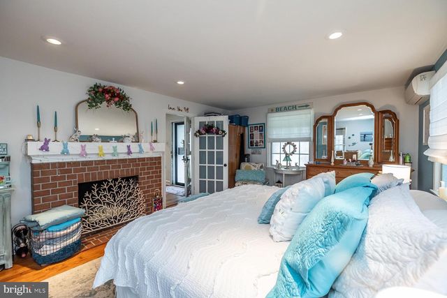 15 KENDALL BLVD, Oaklyn, NJ 08107