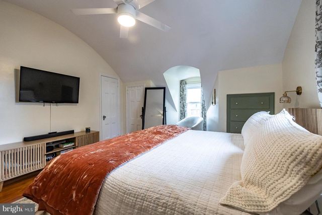 15 KENDALL BLVD, Oaklyn, NJ 08107