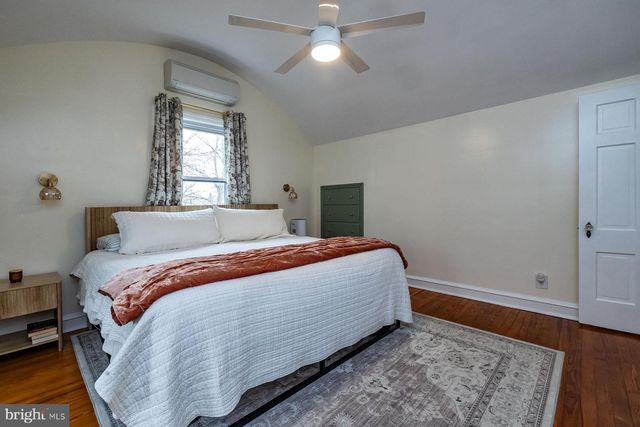 15 KENDALL BLVD, Oaklyn, NJ 08107