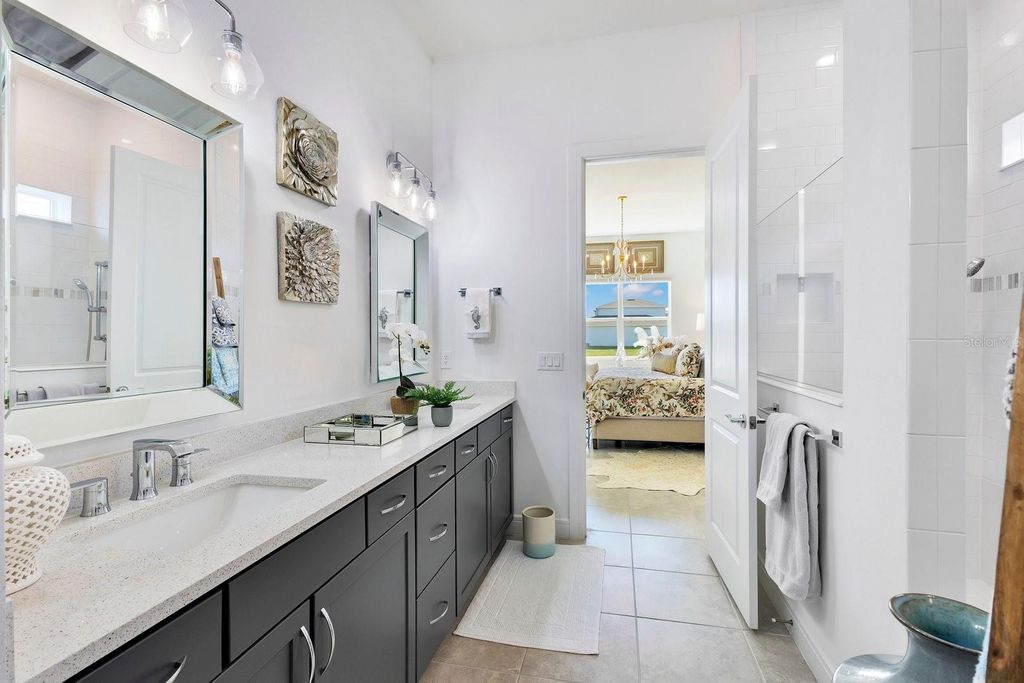 Image 21 of property listing at 13831 TYBEE BEACH LANE, Orlando, FL 32827