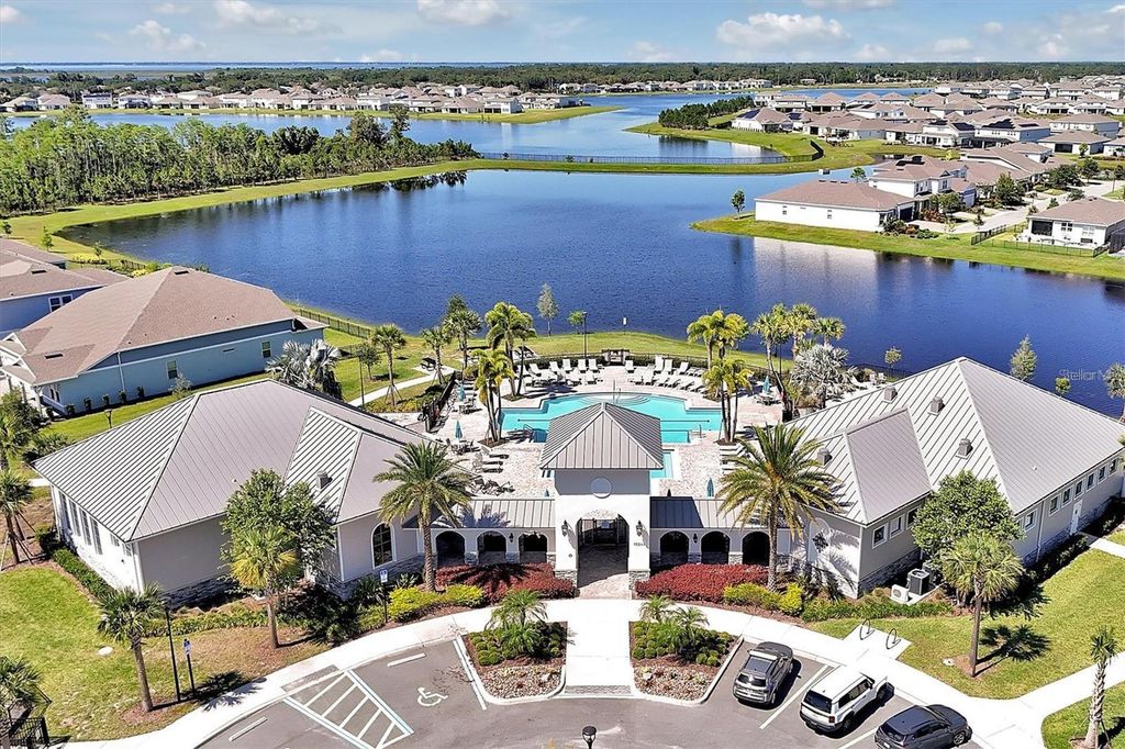 Image 45 of property listing at 13831 TYBEE BEACH LANE, Orlando, FL 32827