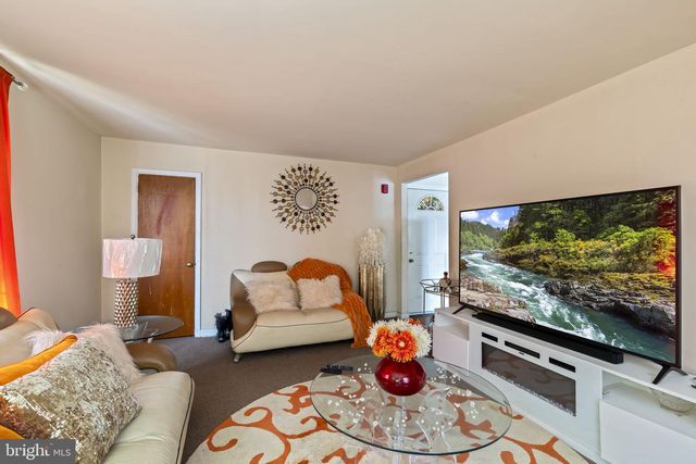 2900 DEVEREAUX AVE, Philadelphia, PA 19149