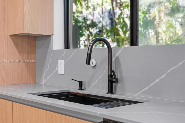 751 NE 80th St, Miami, FL 33138