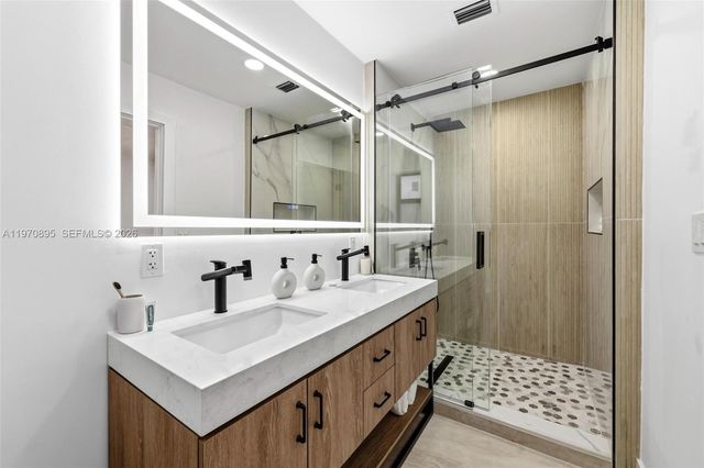 751 NE 80th St, Miami, FL 33138