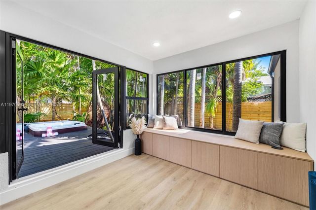 751 NE 80th St, Miami, FL 33138