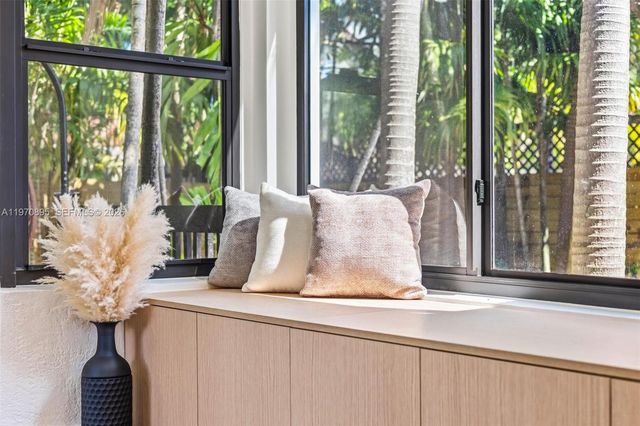 751 NE 80th St, Miami, FL 33138