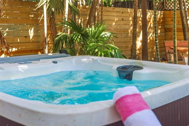 751 NE 80th St, Miami, FL 33138