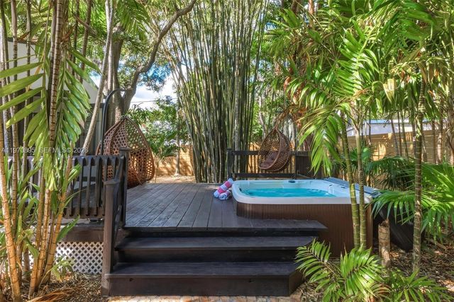 751 NE 80th St, Miami, FL 33138