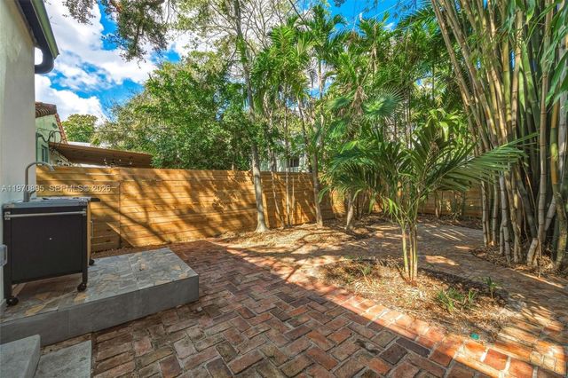 751 NE 80th St, Miami, FL 33138