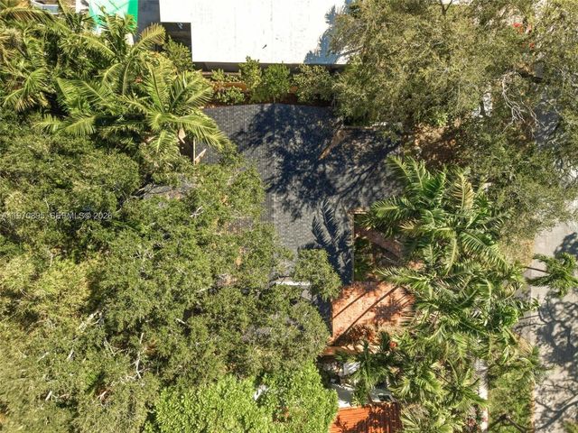 751 NE 80th St, Miami, FL 33138