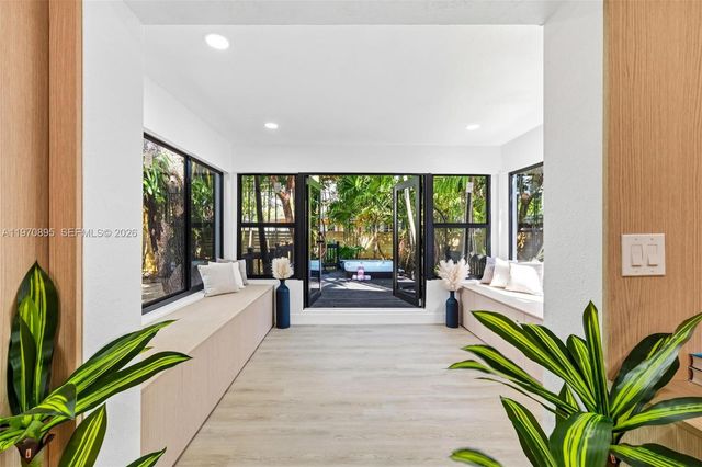 751 NE 80th St, Miami, FL 33138