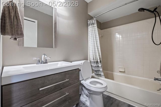 2178 Woodrow Wilson Boulevard 20, West Bloomfield, MI 48324