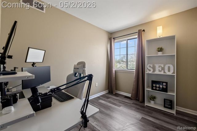 2178 Woodrow Wilson Boulevard 20, West Bloomfield, MI 48324