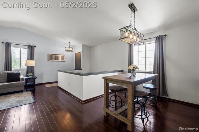 2178 Woodrow Wilson Boulevard 20, West Bloomfield, MI 48324