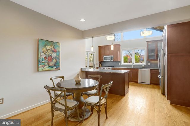 4715 38TH ST N, Arlington, VA 22207