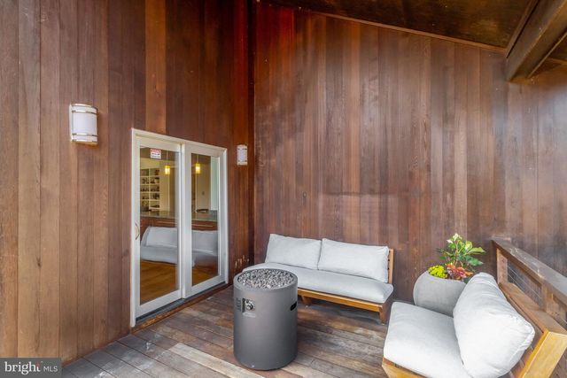 4715 38TH ST N, Arlington, VA 22207