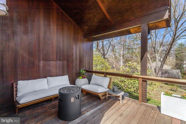 4715 38TH ST N, Arlington, VA 22207